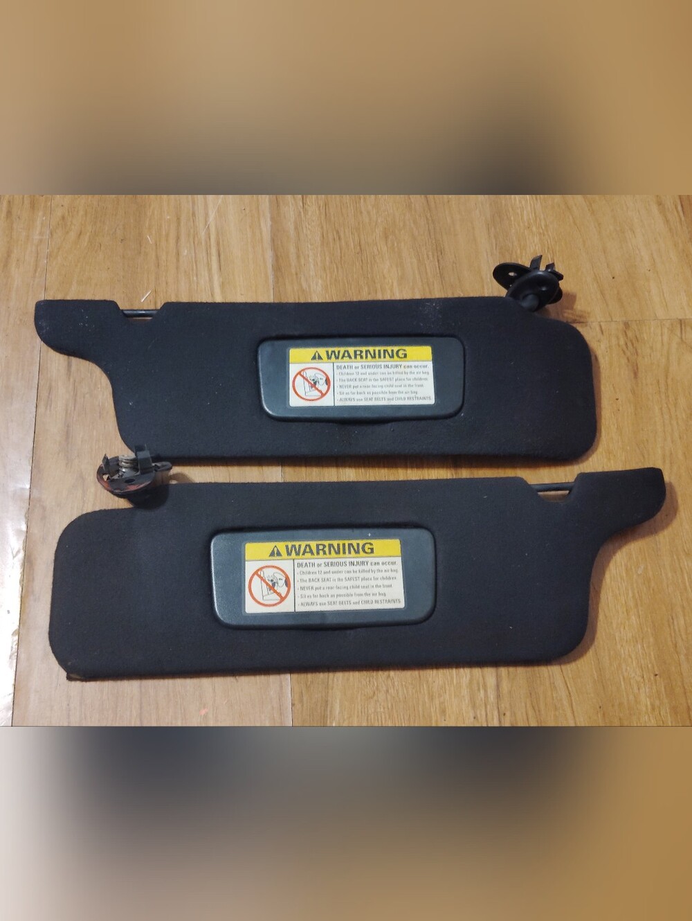 Ford Mustang 1994-2004 Sun Visor Pair Set Black OEM